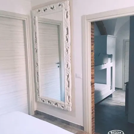 Apartman La Taverna Del Marchigiano *